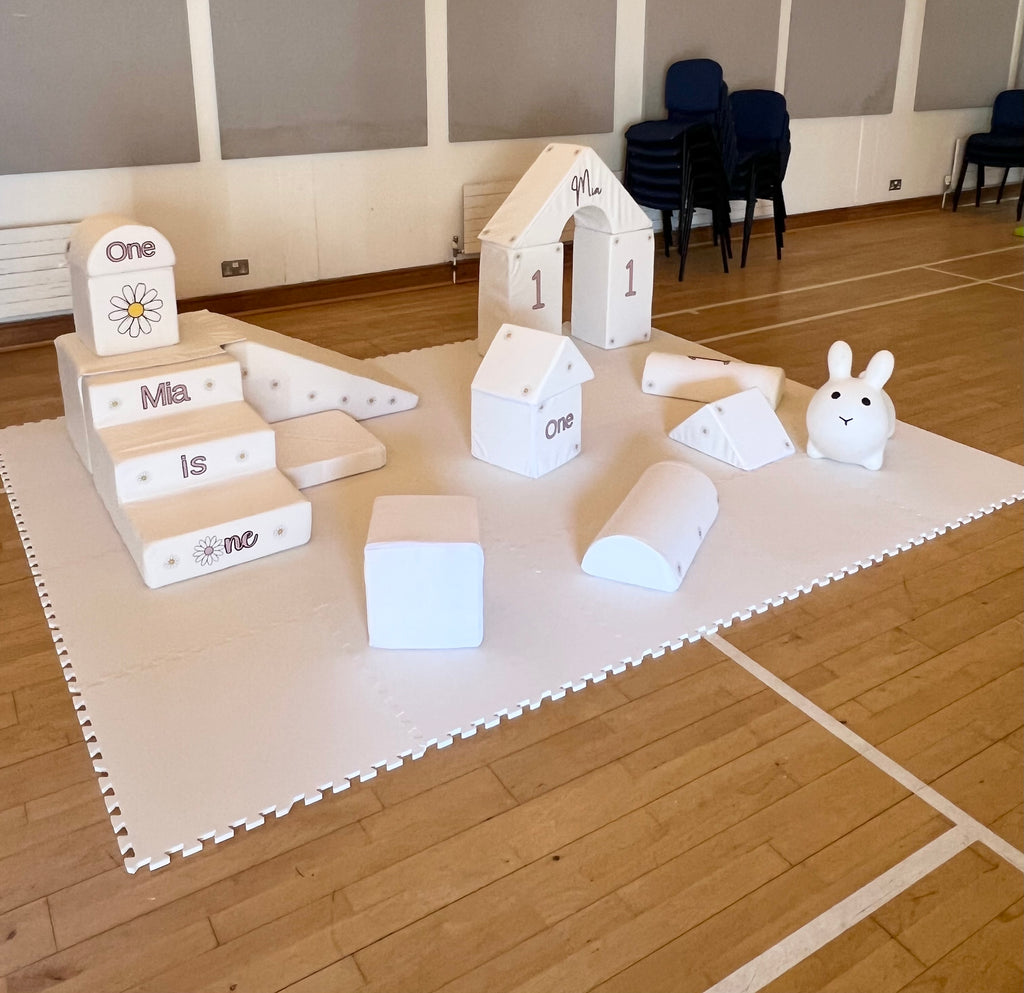 White Soft Play Hire Tottenham | Children's Party Hire | Jojo's ToyShop