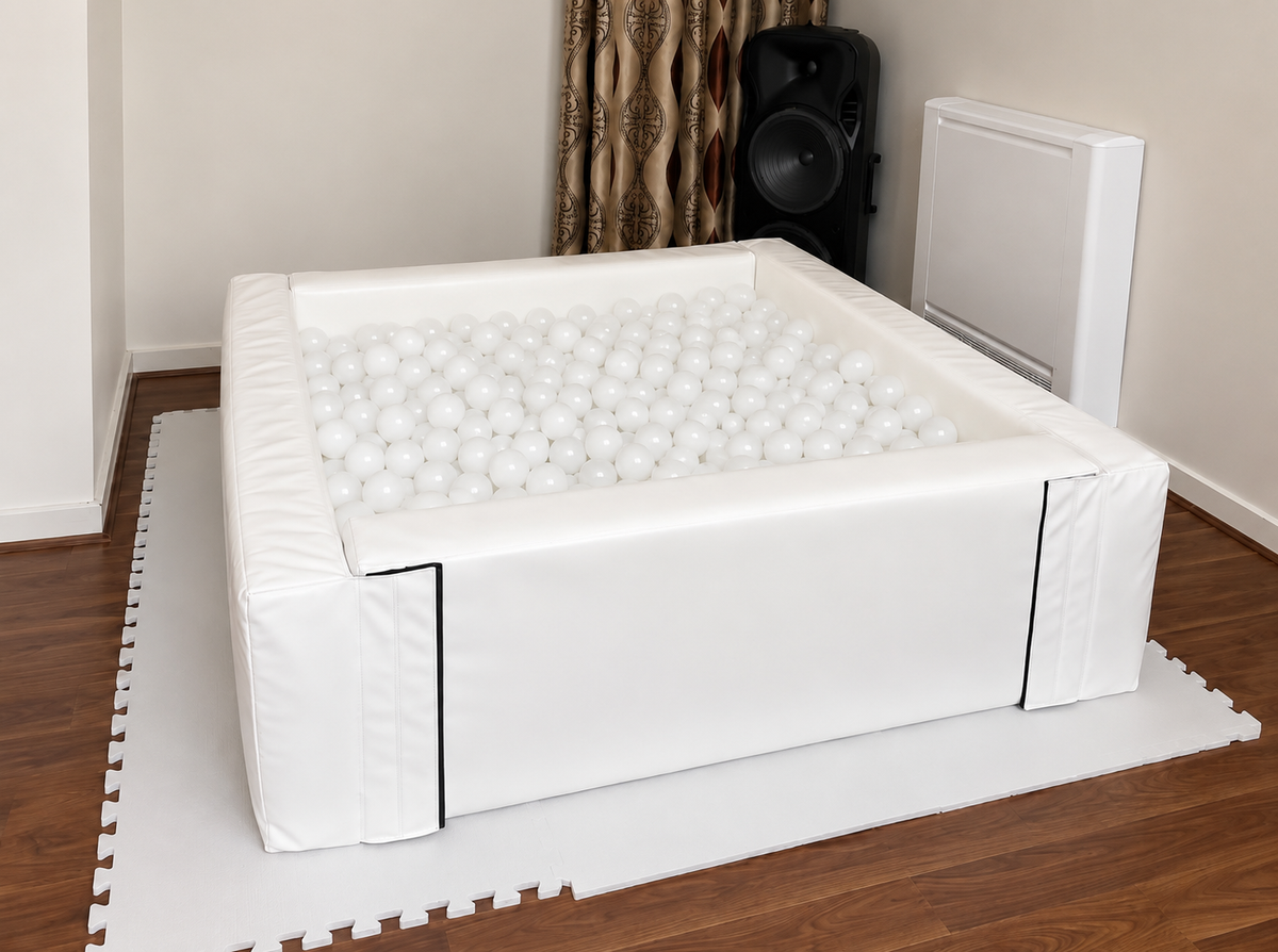 White Soft Play Hire Tottenham | Children's Party Hire | Jojo's ToyShop